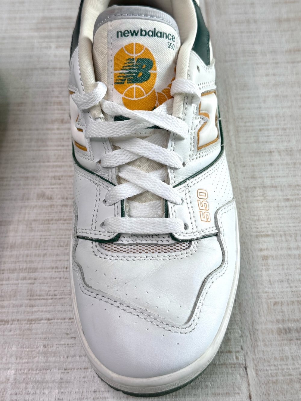 New Balance 550 White Nightwatch Green Grey Sneakers Men’s 6.5 - Picture 8 of 12